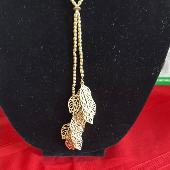 Gold Tone set bead and leaf Drop Necklace and earrings - Picture 2 of 8